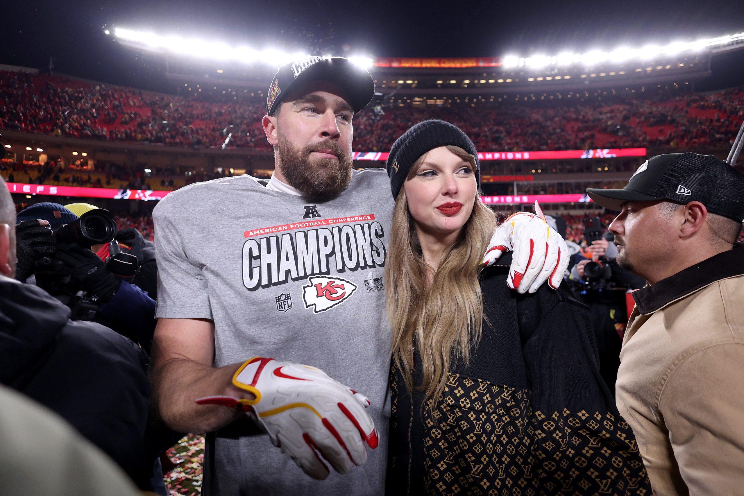 Did Jason Kelce Agree to Get a Cat After Months of Kylie Kelce’s Pleas? Taylor Swift Shares a Secret
