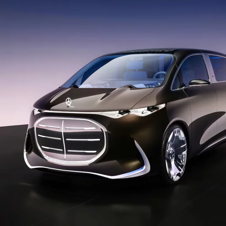 A Moving Private Lounge: The Vision V by Mercedes-Benz