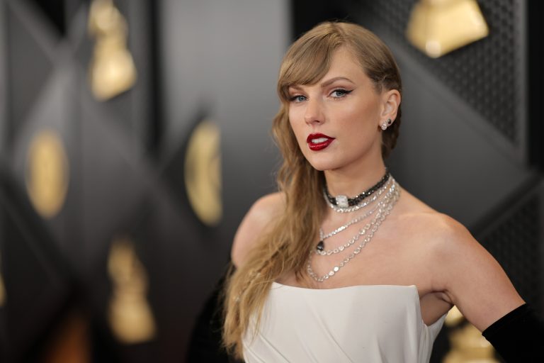 The Best Taylor Swift Lyrics To Use For Your Instagram Captions This Fall