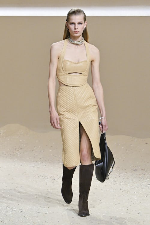 Hermès Spring 2026 Turns the Horse Girl Into an Object of Desire at Paris Fashion Week