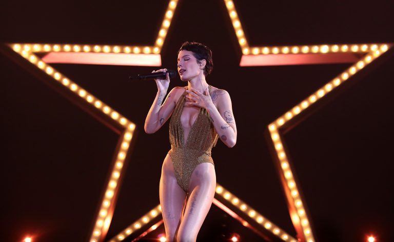 Halsey’s ‘Back to Badlands Tour’ 2025 Set List: Here’s Every Song Performed