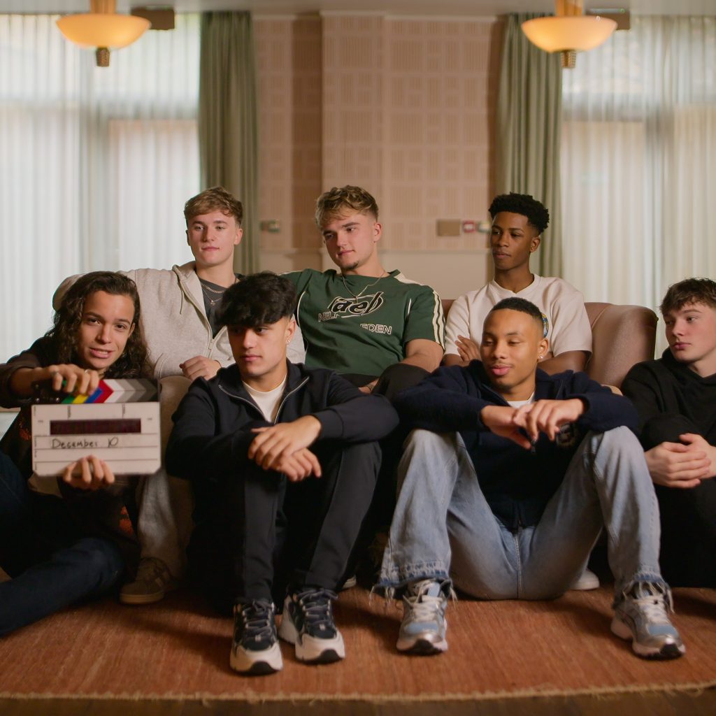 Simon Cowell Launches New Boy Band December 10 (D10): Meet the Members and Fans React