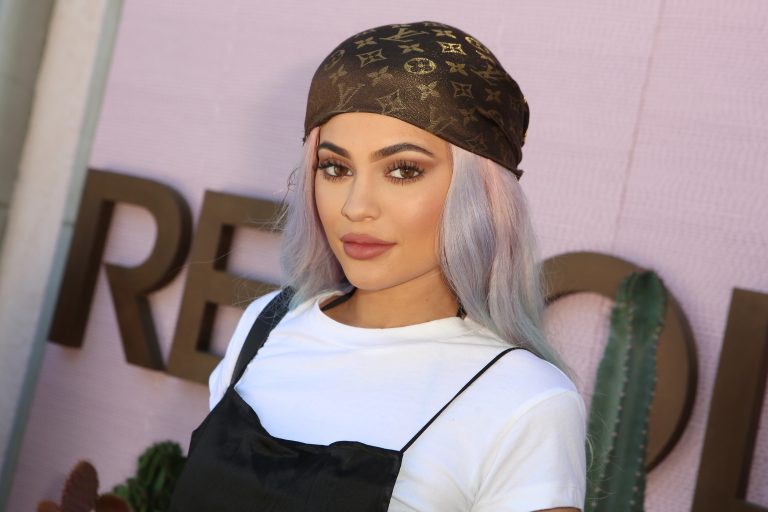 The Internet Can’t Let Go of 2016 — Here’s Why Everyone’s Obsessed Again
