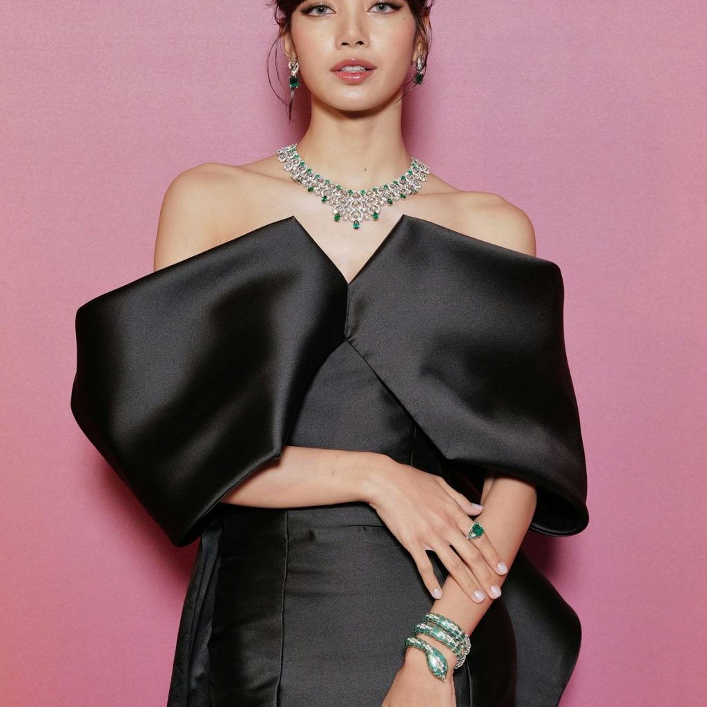 Lisa of Blackpink's Best Red Carpet Moments Are Pure 'Money'