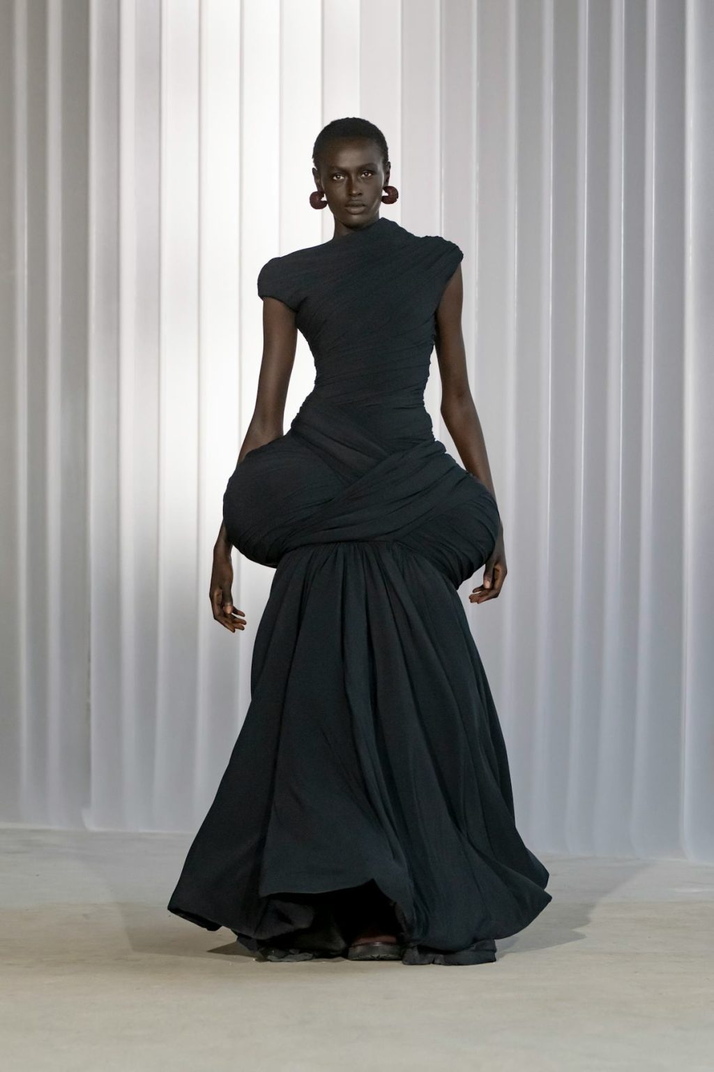 Jean Paul Gaultier Fall 2026 Is Duran Lantink’s Ode to the Masculin-Féminin