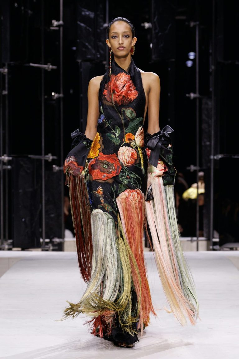 At Givenchy, Sarah Burton Turns to the Old Masters for a Fresh Perspective