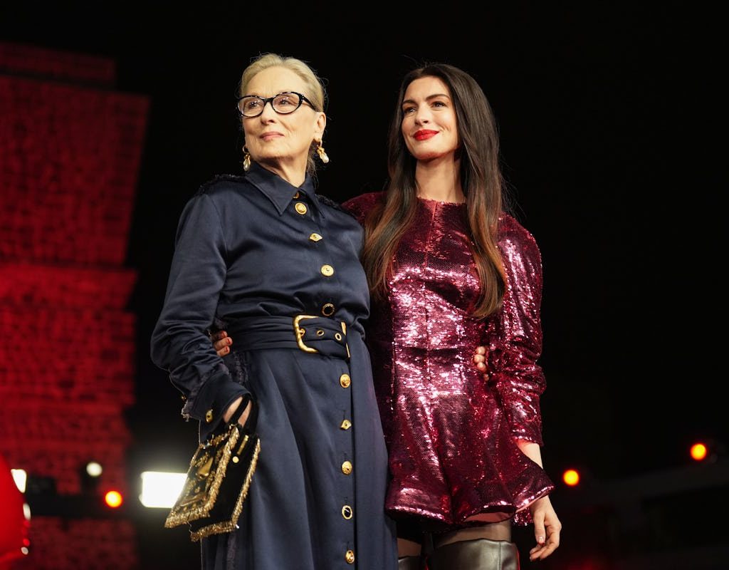 Anne Hathaway & Meryl Streep Reunite in High Style for 'TDWP2' Press in Mexico City