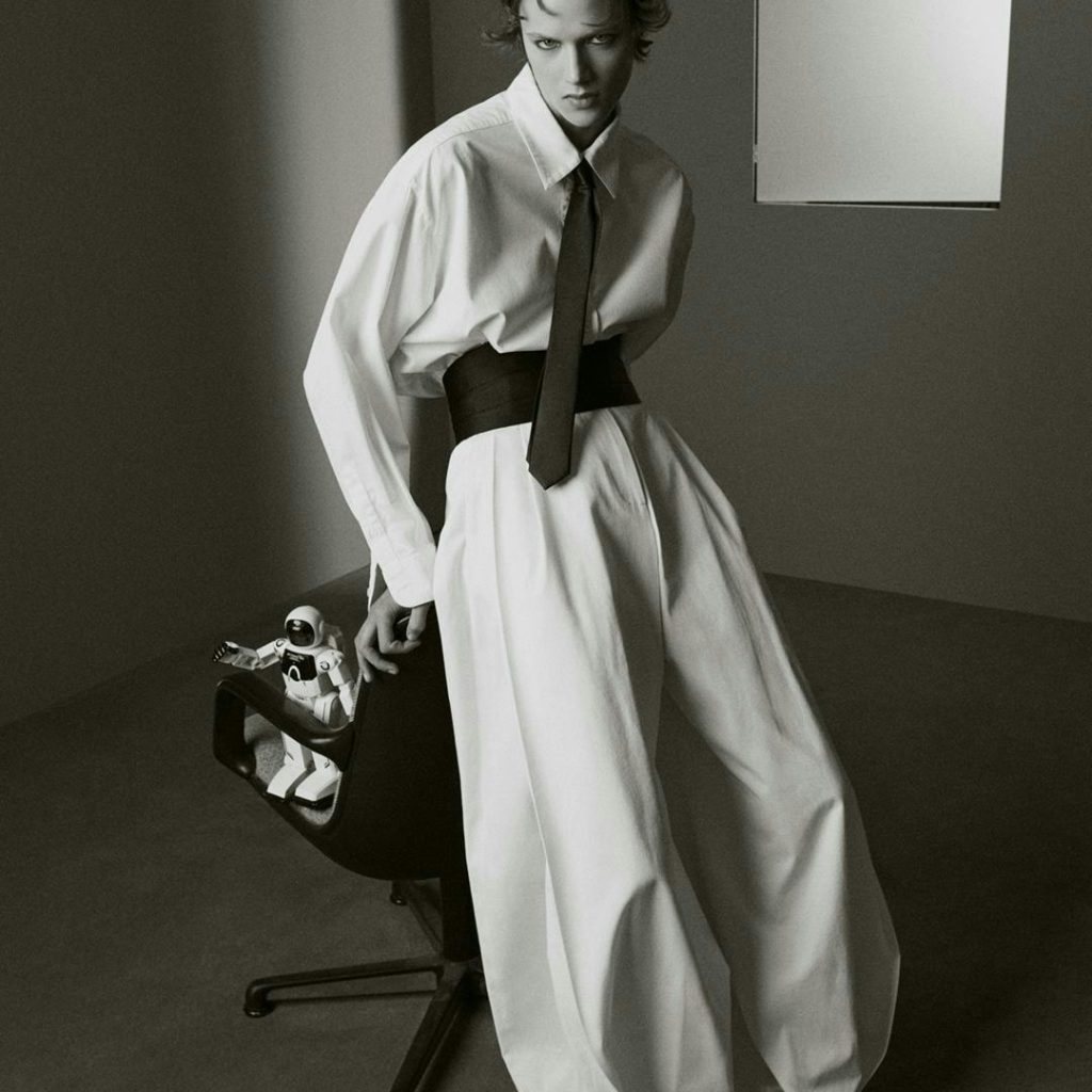 She's No Slouch: Spring's Loose Silhouettes Are Precisely Polished