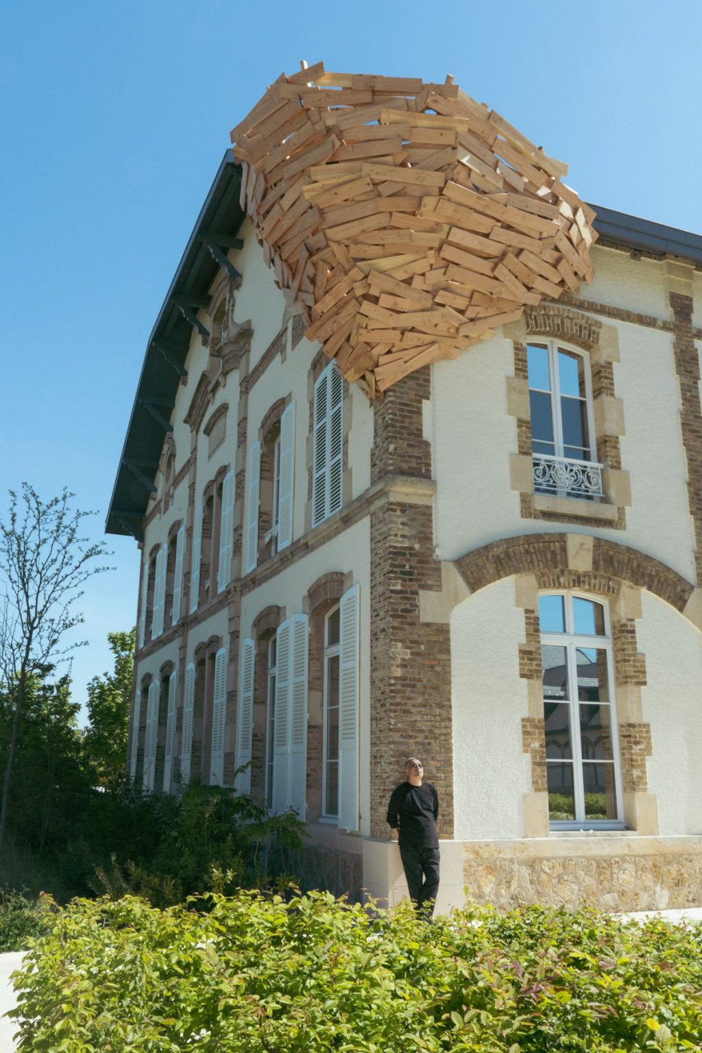 Tadashi Kawamata on Ruinart's Conversations with Nature, AI, and Chance