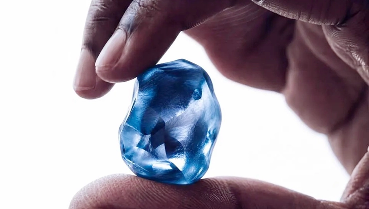 The Necklace No Collector Can Own: Inside Messika’s Extraordinary Okavango Blue Masterpiece