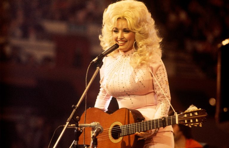 Dolly Parton, Queen of Country Music, Dies at Age 80